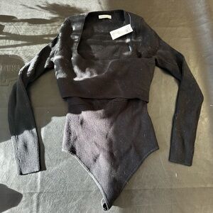 Abercrombie & Fitch Black Off-the-Shoulder Sweater